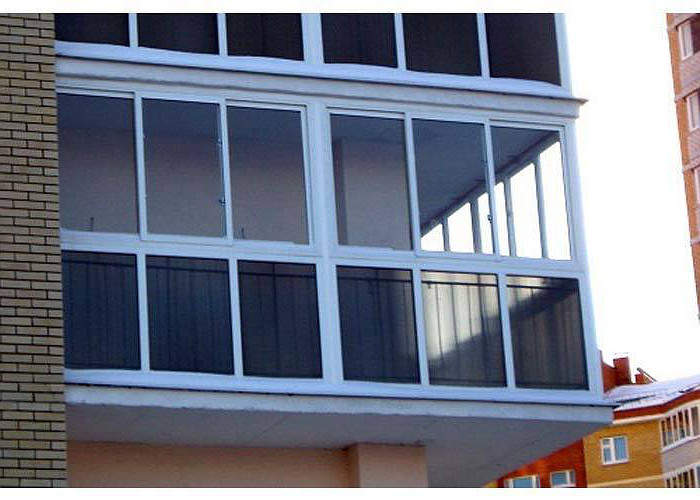 Фасадное остеление балконов